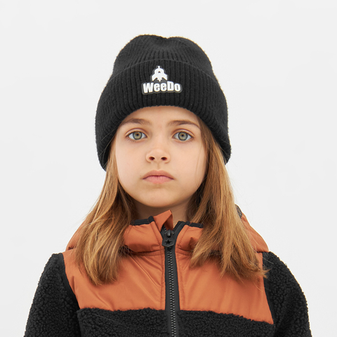 WEEDO LOGO BEANIE black