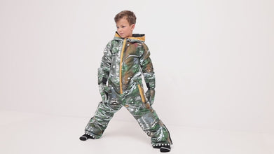 COSMO WOODS snowsuit